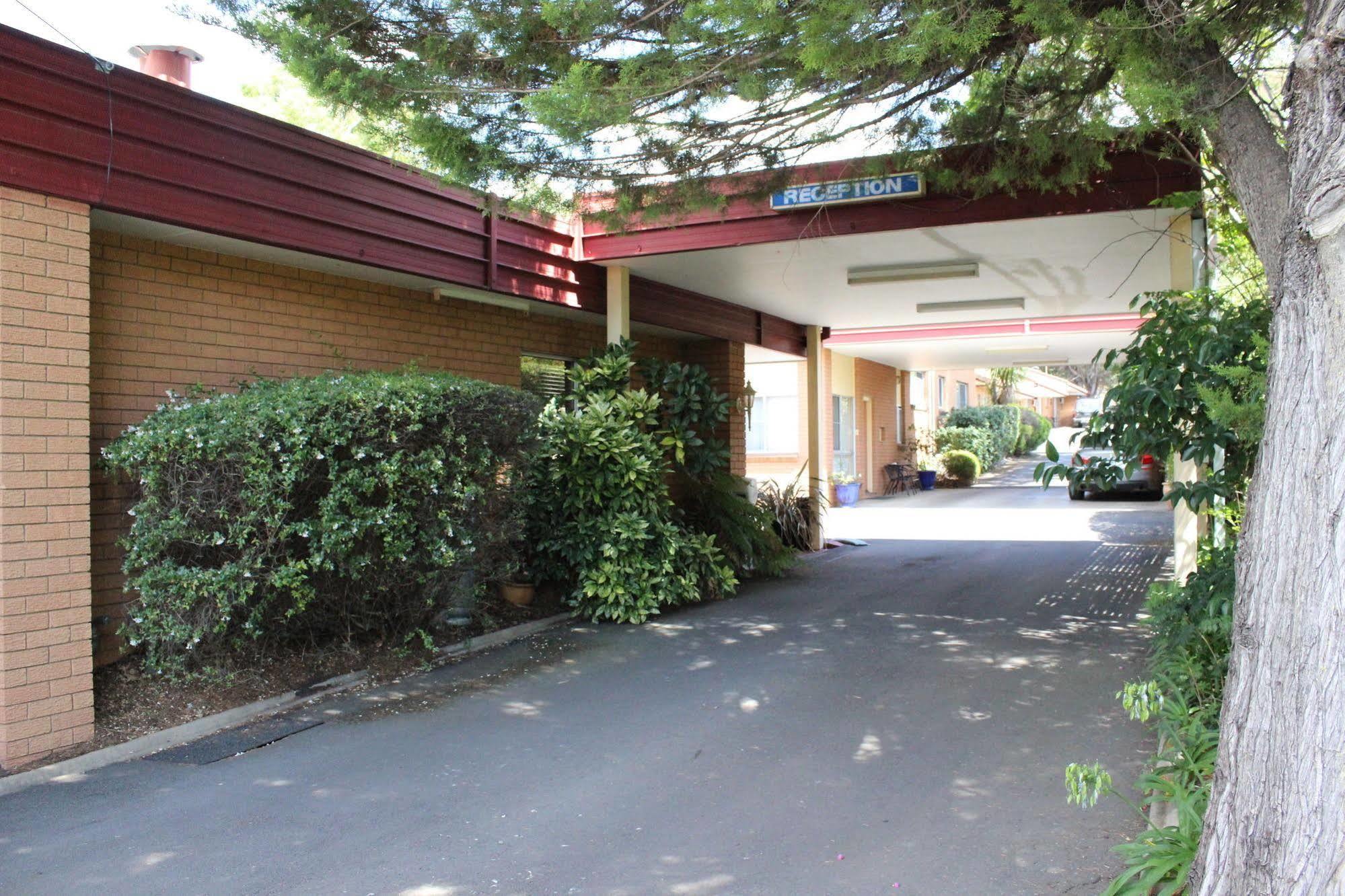 Westwood Motor Inn Armidale Exteriör bild