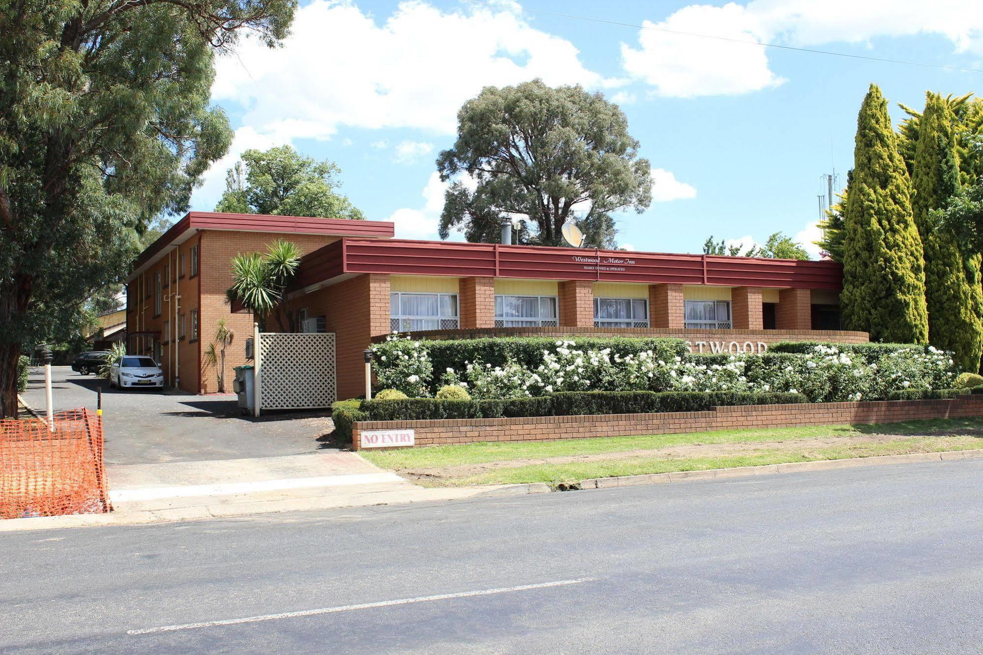 Westwood Motor Inn Armidale Exteriör bild