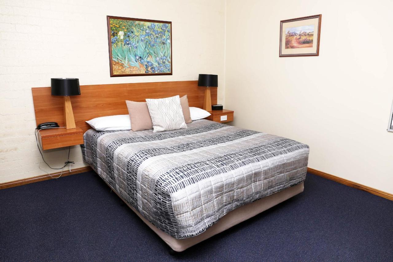 Westwood Motor Inn Armidale Exteriör bild